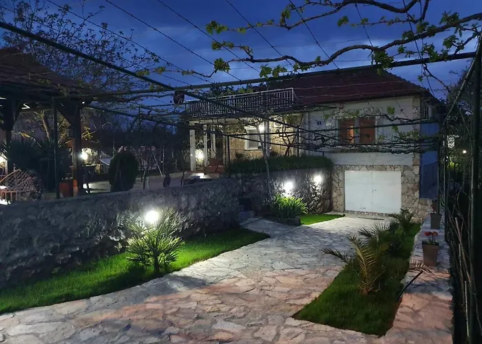 Villa House Pejovic *