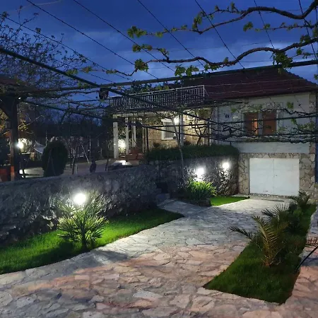 Villa House Pejovic *