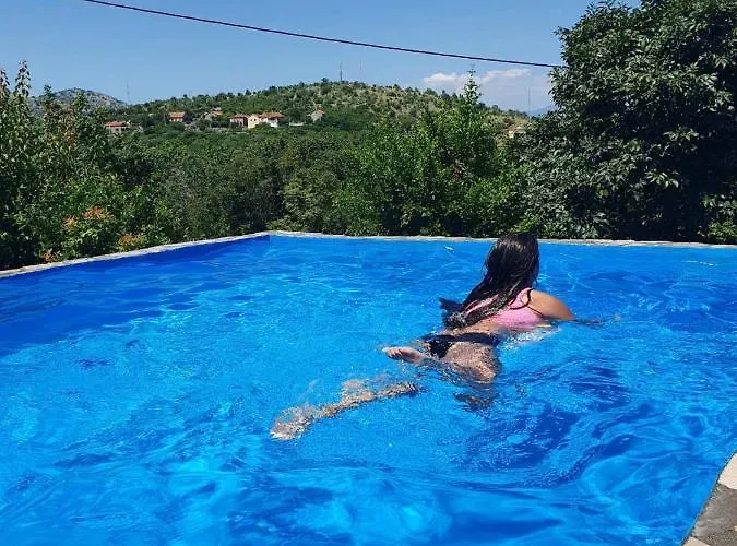 House Pejovic Подгориця